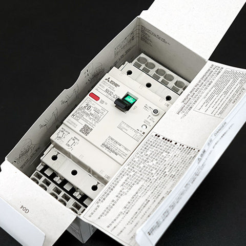 漏電遮断器(NV) <b>NV32-CVF 3P 20A 100-230V 100MA SQ</b>
