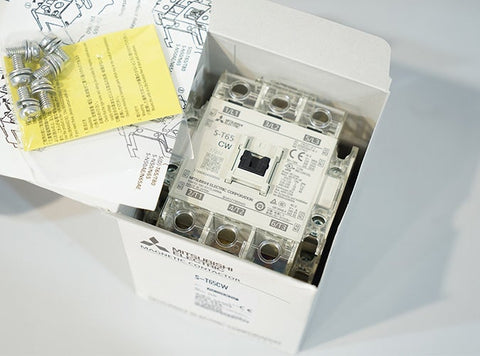電磁接触器 <b>S-T65CW AC200V 2a2b</b>