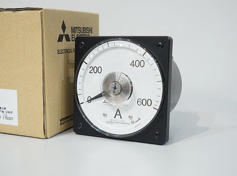 指示計器 <b>LS-110NAA B 0-600A 600/5A</b>